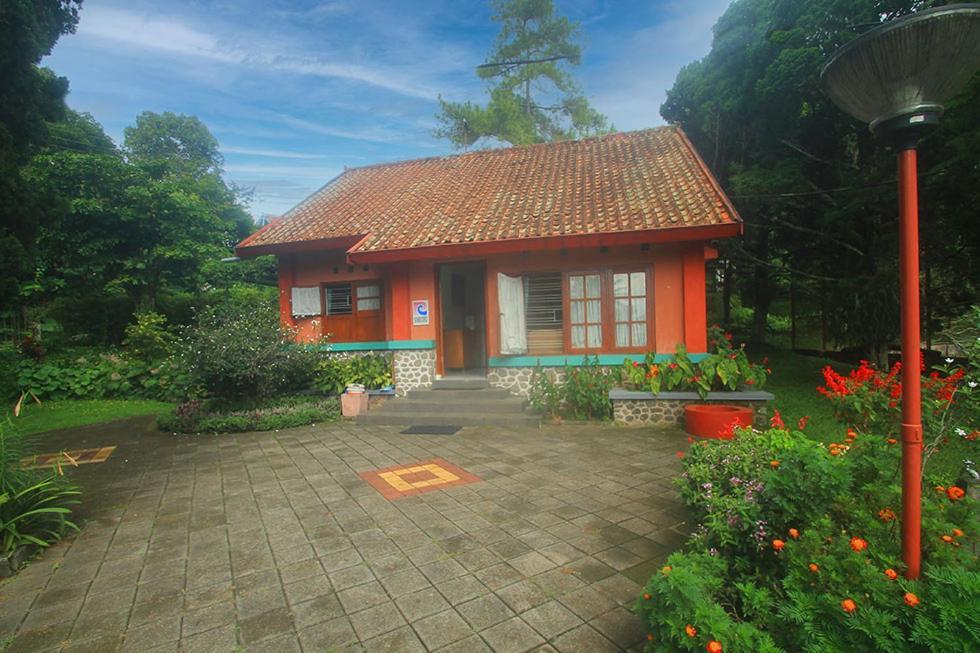 Hotel Villa Rawa Pening Pratama By Aparian Bandungan Extérieur photo