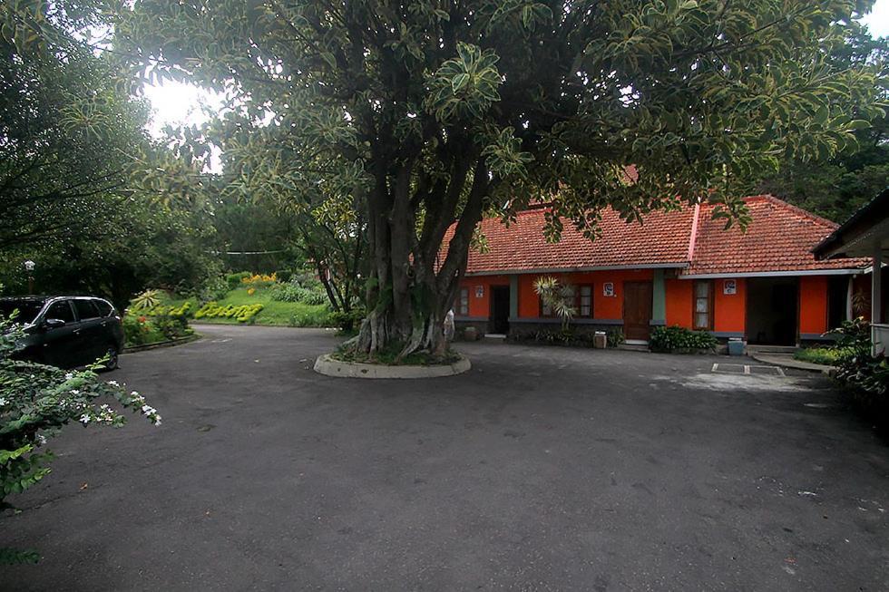 Hotel Villa Rawa Pening Pratama By Aparian Bandungan Extérieur photo